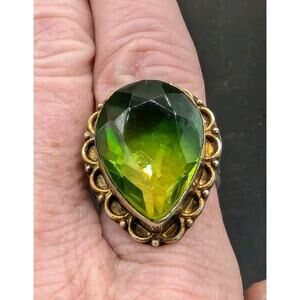 Vintage Green Ombre Silver Tone Faceted Glass Cocktail Ring Size 9.25